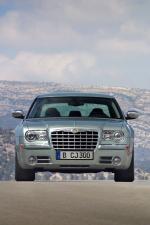 Chrysler 300C 2005 года